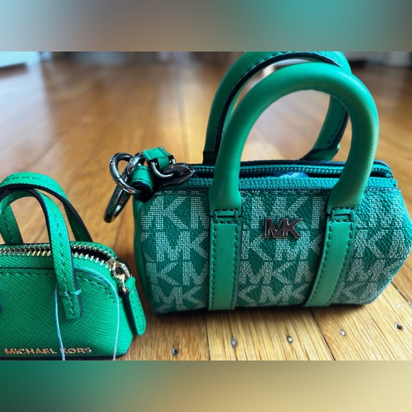 Michael Kors Teeny Keychain set of 2 NWT and NWOT - Picture 4 of 15